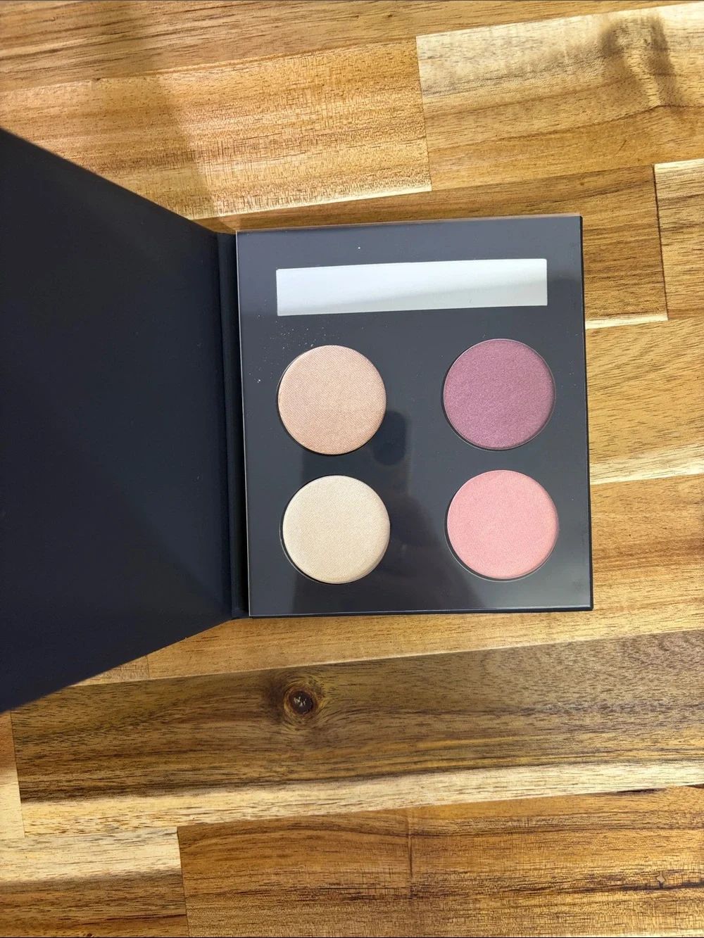 Hempz Black and White Eyeshadow Palette Packaging